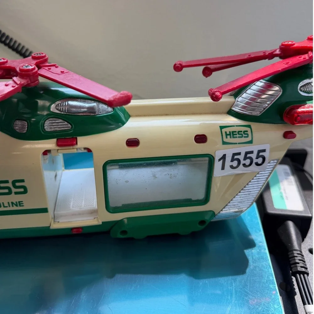 2001 Hess Gasoline Helicopter Vintage Dual Rotor Toy Green Cream Red 1555